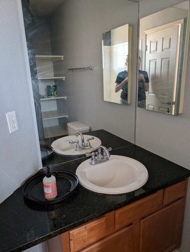 Building Photo - 4653 E 98th Pl