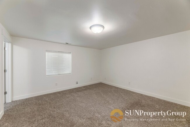 Building Photo - Beautiful Basement  Apartment In Riverton!