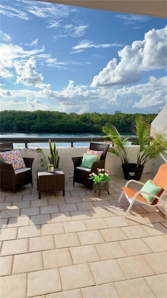 Building Photo - 456 Poinciana Island Dr