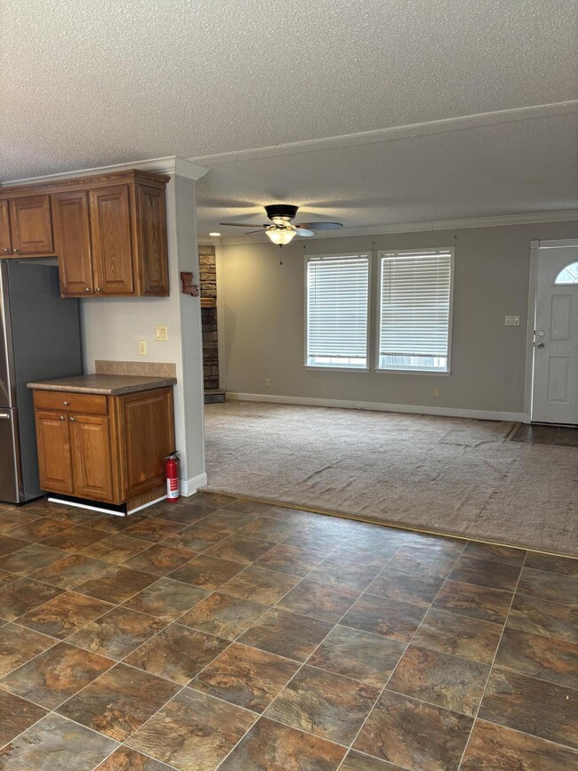 Building Photo - 6115 Dinkins Mill Rd