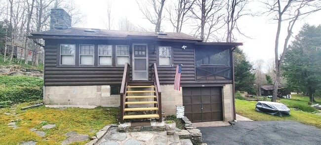 Primary Photo - 41 Catskill Trail