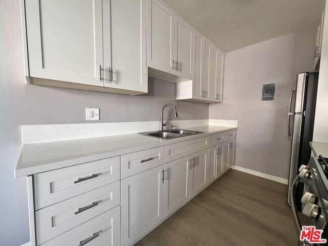 Building Photo - 1426 Orange Grove Ave