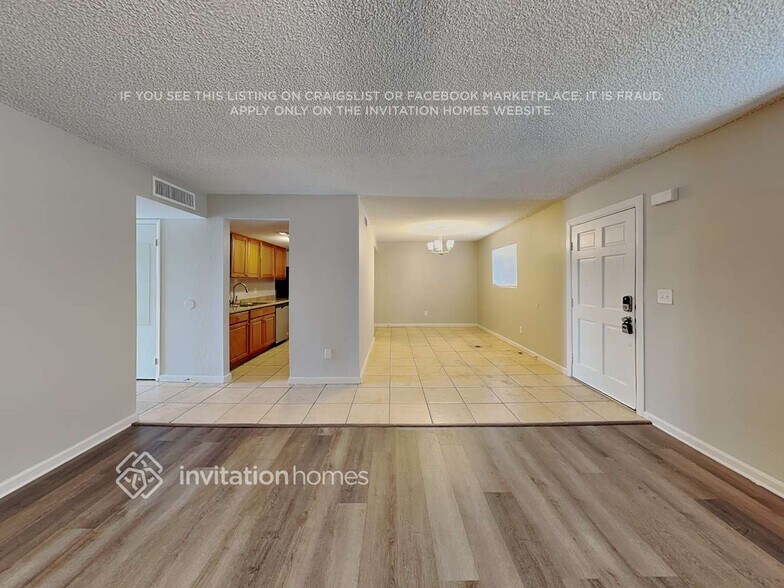 Building Photo - 5933 W Nancy Rd