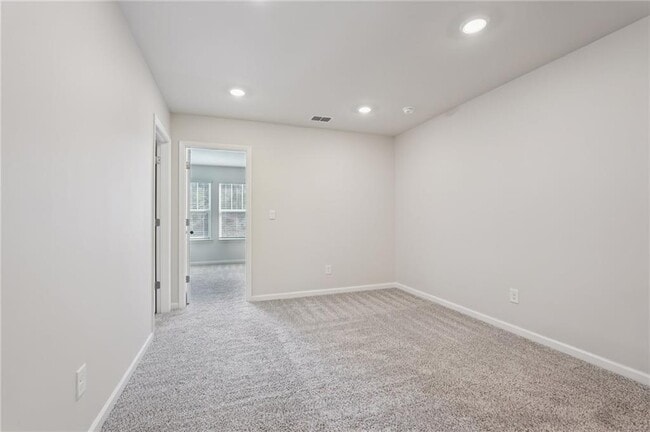 Building Photo - 234 Timberland Ave