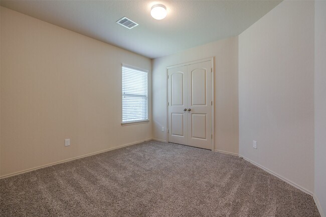 Building Photo - 23603 Umbrella Pine Dr