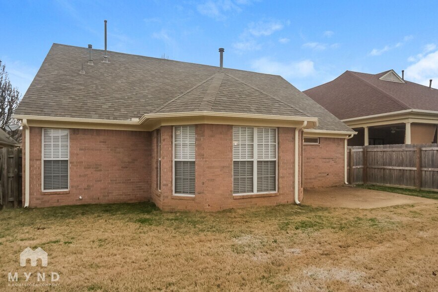 Building Photo - 1115 Warwick Pl