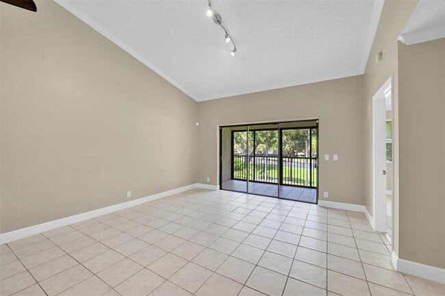 Building Photo - 1410 Congressional Way