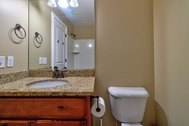 Building Photo - Traverse Mountain Pet Friendly Home.