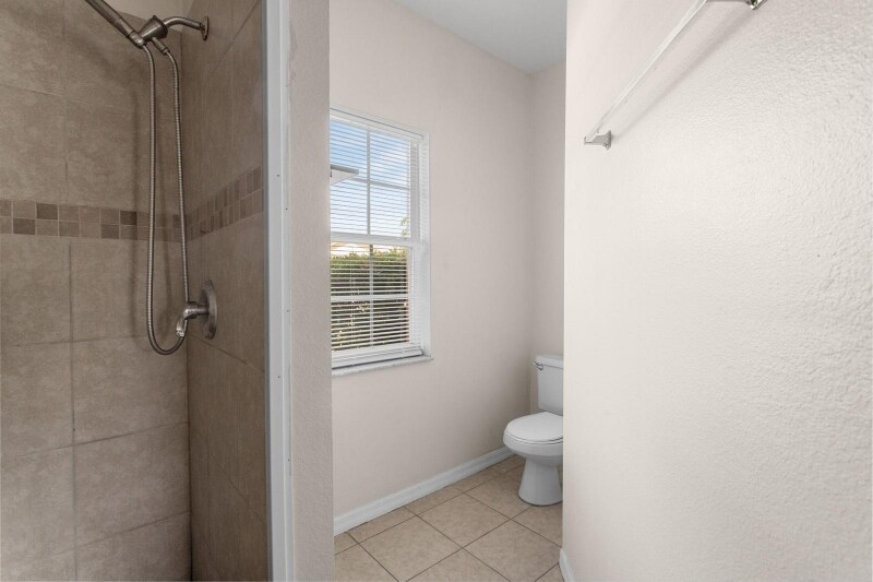 Building Photo - 504 Delido Way