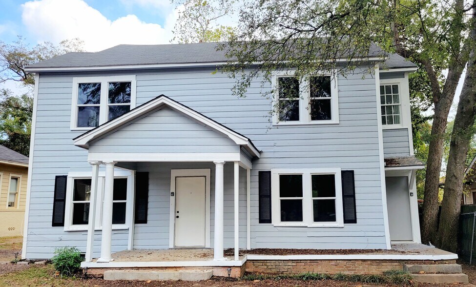 Building Photo - 438 S Main St