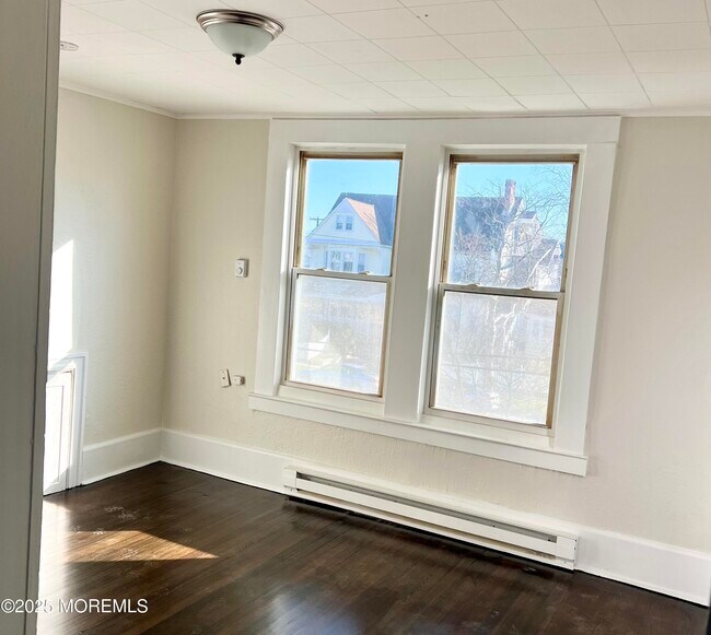 Building Photo - 1107 Grand Ave