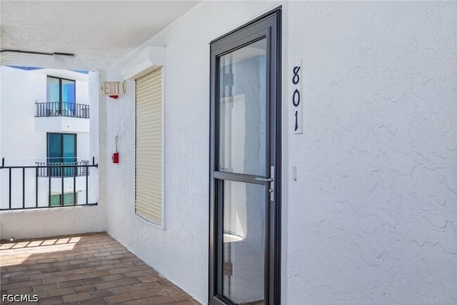 Building Photo - 15021 Punta Rassa Rd