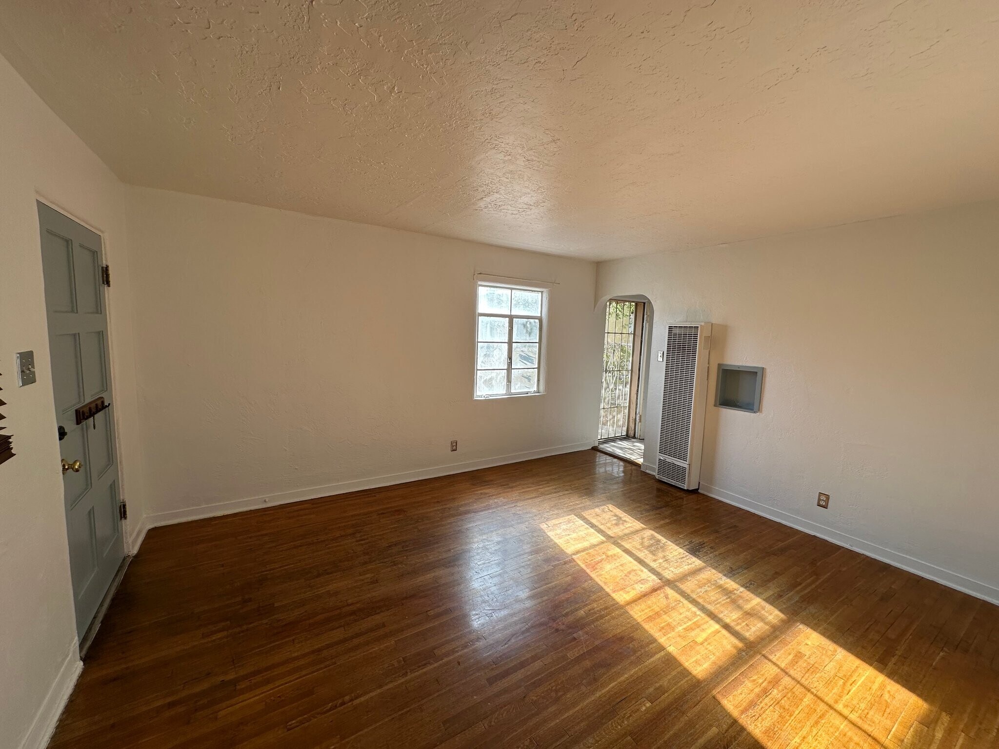 Building Photo - 4227 Brockmont Ave NE