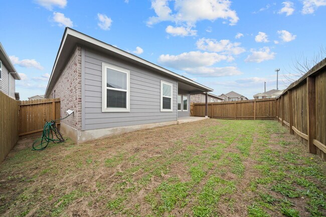 Building Photo - 8907 Arundal Garden