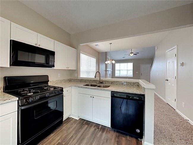 Building Photo - 1621 Heyford Cir NW