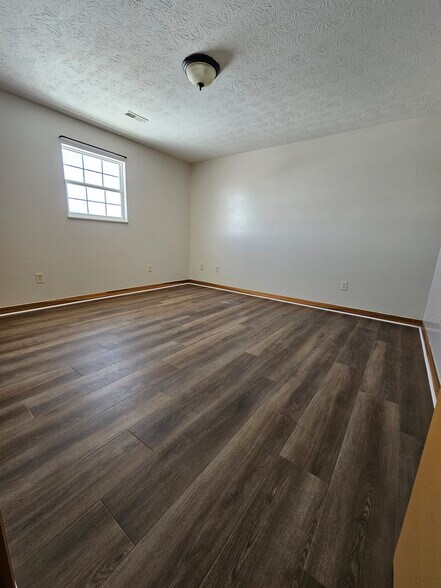 Building Photo - 33 Private Drive 8006