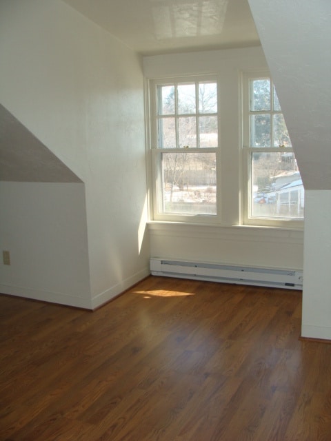 Building Photo - 4 Bedroom Home Near York Hospital On East End Of York City