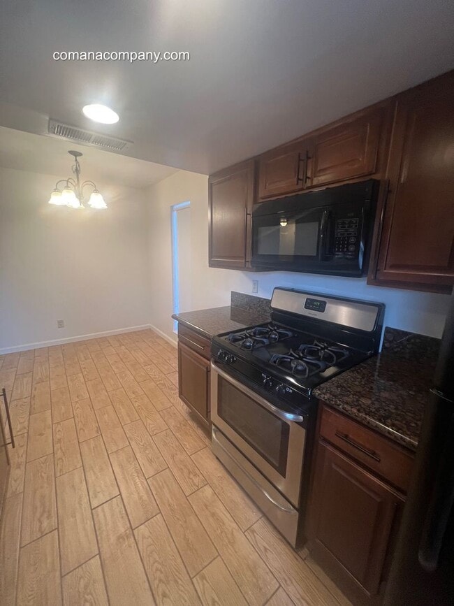 Building Photo - Beautiful 2 bedroom Condo