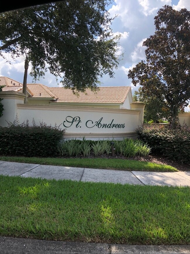 Building Photo - 2.2 w bonus room