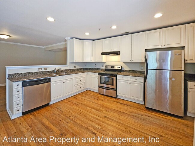 Building Photo - 4 br, 3.5 bath House - 138 Brook Cir SE
