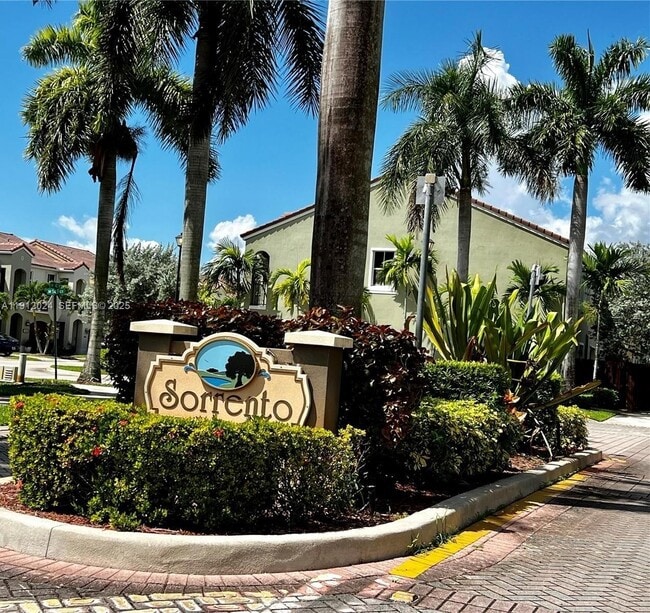 Building Photo - 14934 SW 41st Ln