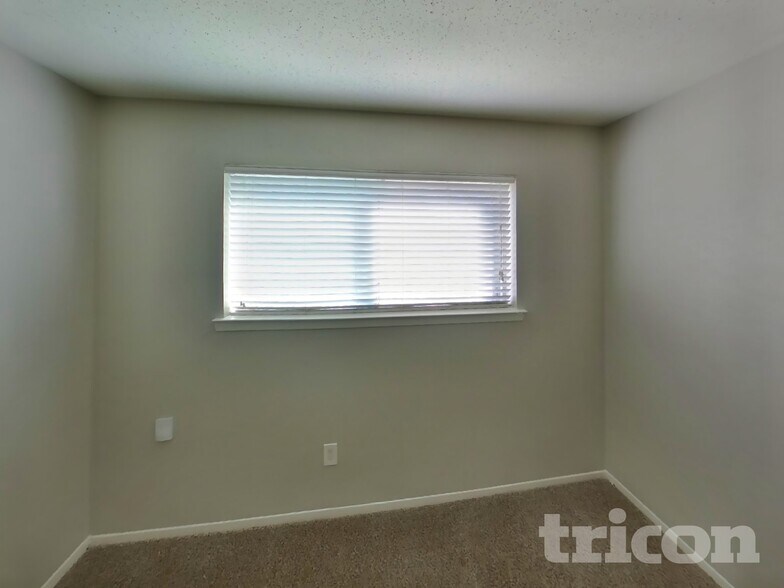 Building Photo - 606 Perdido Dr