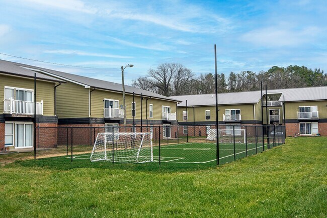 Building Photo - Falls at Mill Creek