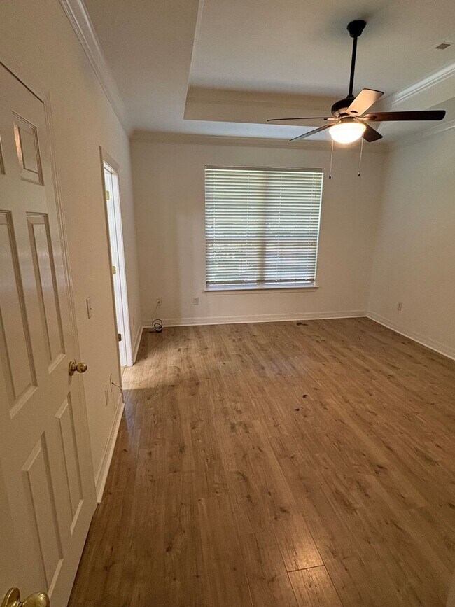 Building Photo - 3062 Eaglecrest Cir