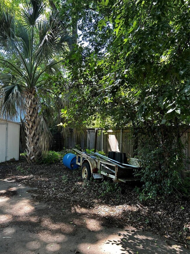 Building Photo - 4511 Avenue B