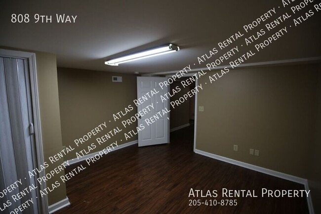 Building Photo - 808 9th Way