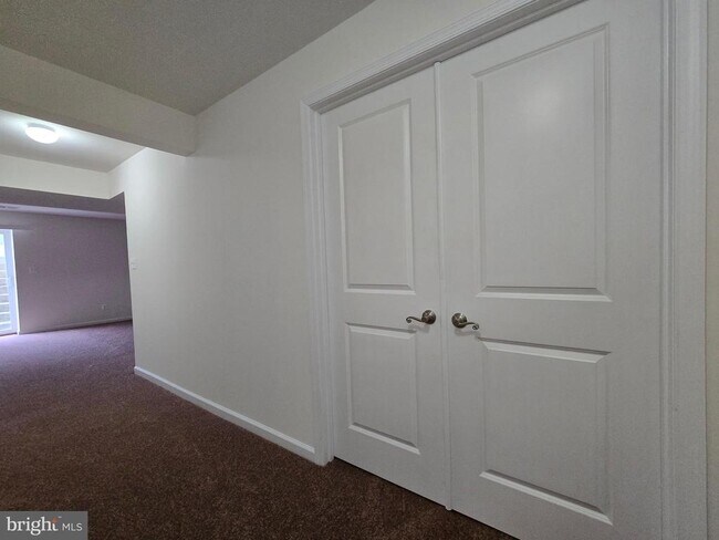 Building Photo - 173 Heartleaf Ln