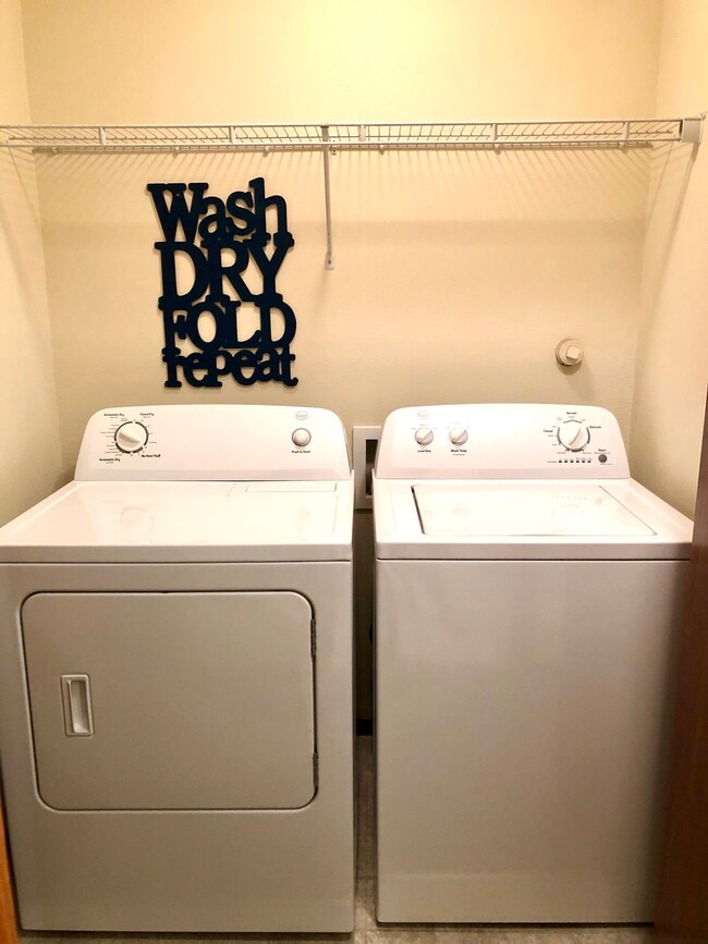 Building Photo - 17135 Beers Ave