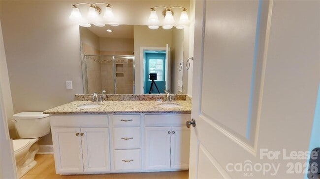 Building Photo - 1220 Madison Towns Ln