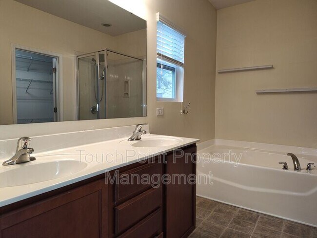 Building Photo - 13415 Hunting Birds Ln