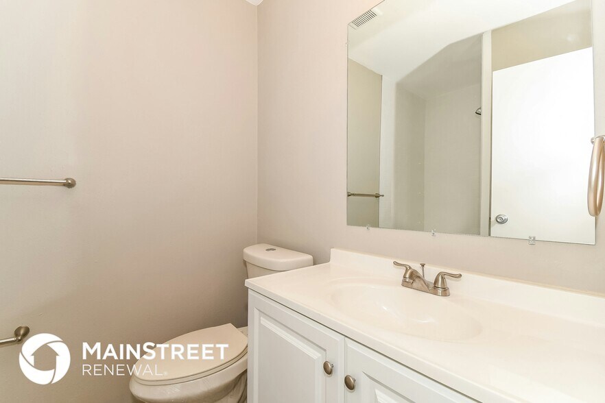 Building Photo - 5562 Enchanted Dr