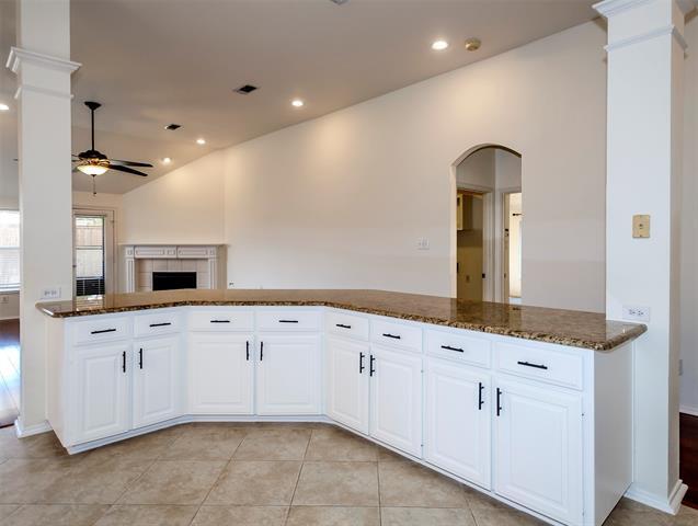 Building Photo - 7936 Lancelot Rd