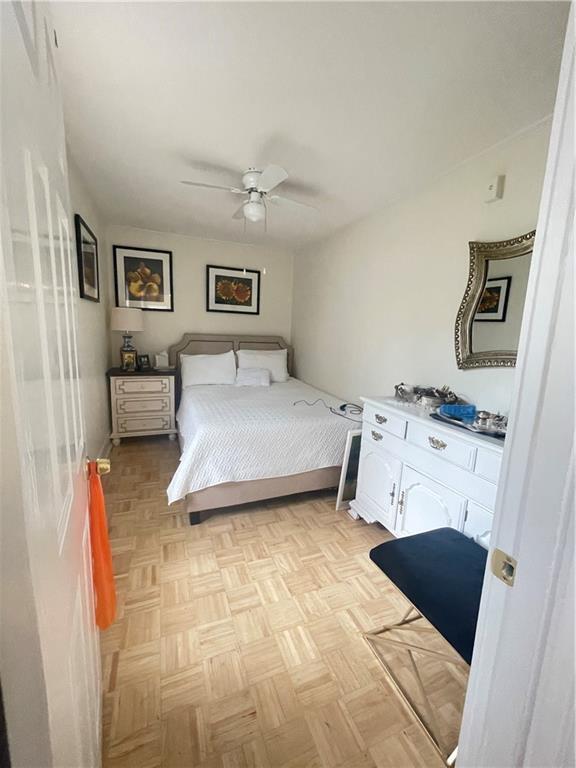 Building Photo - 5-7 Whitwell Ave