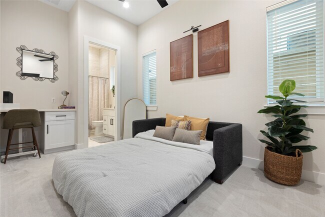 Building Photo - 1410 Milby St