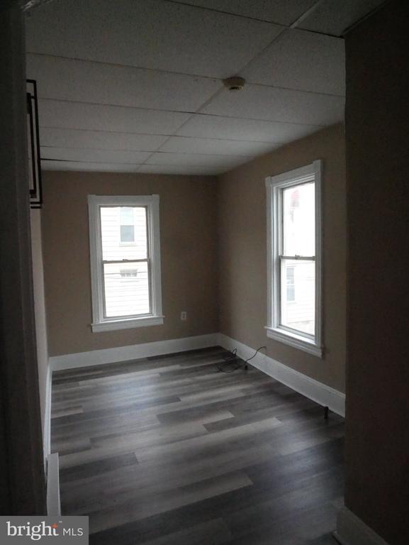 Building Photo - 707 Wood Ave