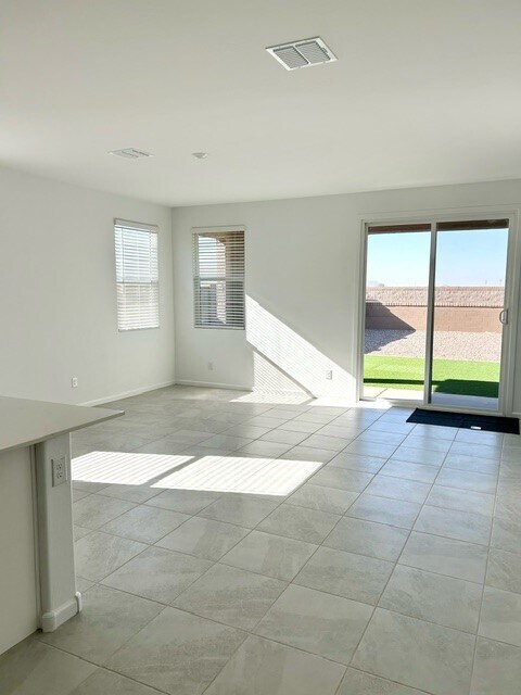 Building Photo - Wales Ranch