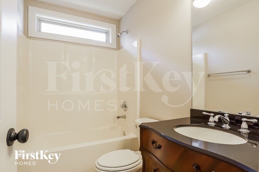 Building Photo - 152 Moss Stone Ln