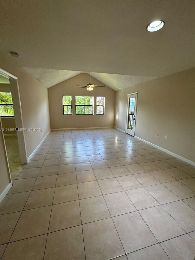 Building Photo - 15661 SW 104th Terrace