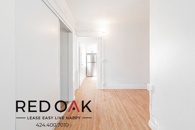 Building Photo - 617 S Soto St