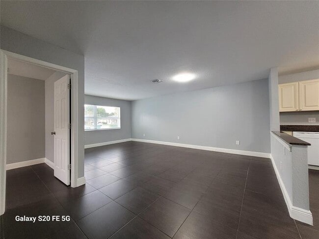 Building Photo - 3731 NW 110th Ave