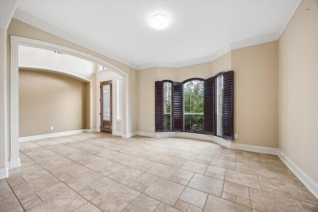 Building Photo - 18910 Villa Bergamo Ln