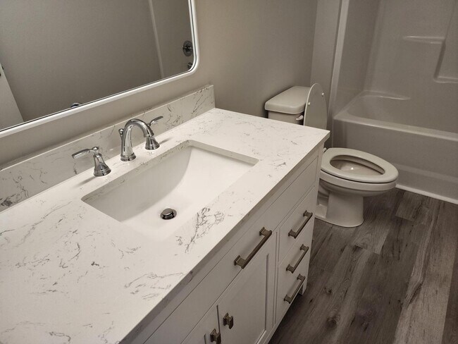 Building Photo - 2104-A  N. Kali Lane