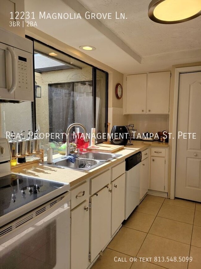 Building Photo - 12231 Magnolia Grove Ln