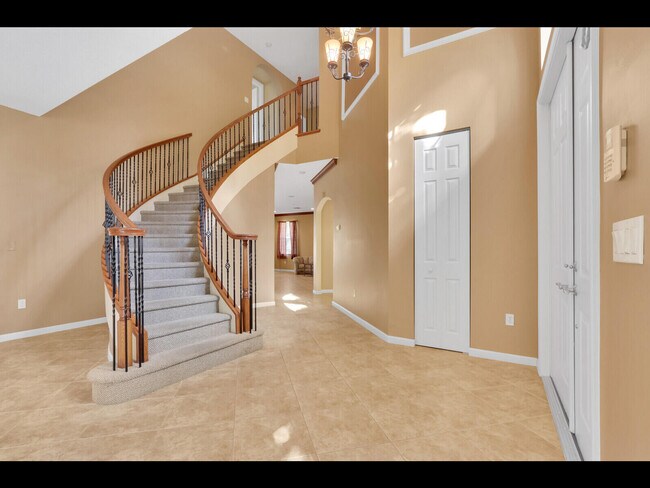 Building Photo - 3043 Hartridge Terrace