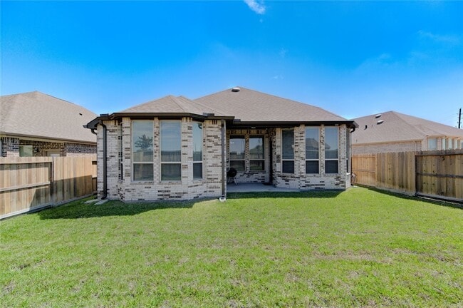 Building Photo - 20807 Shawbrook Dr
