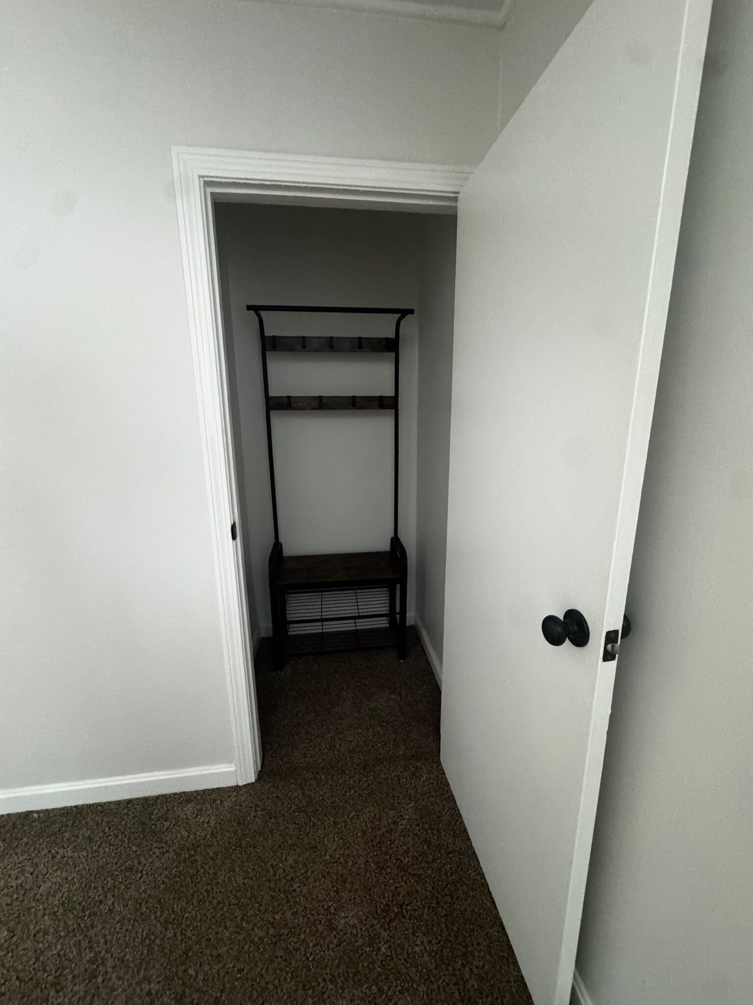 Building Photo - 150 Ethan Allen Pky